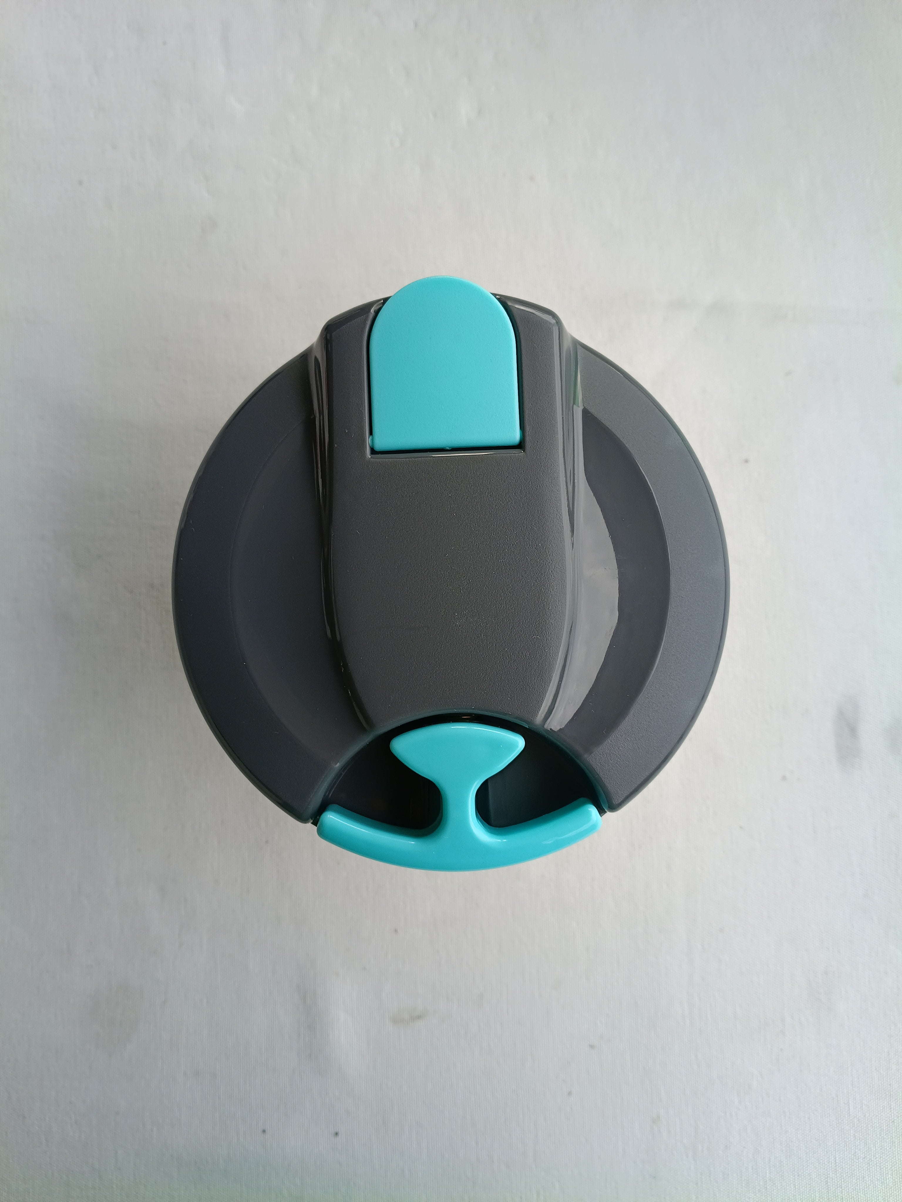 Tritatutto Manuale "In Cucina con Pol" – Taglia, Sminuzza e Risparmia Tempo!